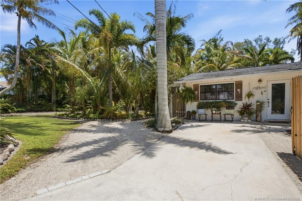 411 SE Krueger Parkway, Stuart, FL 34996 Photo