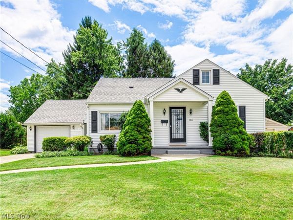 186 E Woodsdale Avenue , Akron, OH 44301
