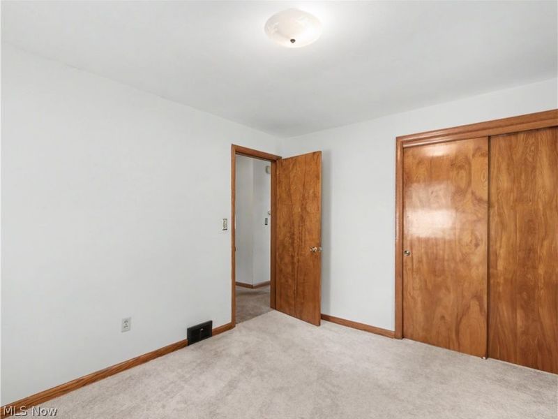 186 E Woodsdale Avenue , Akron, OH 44301 Photo 15