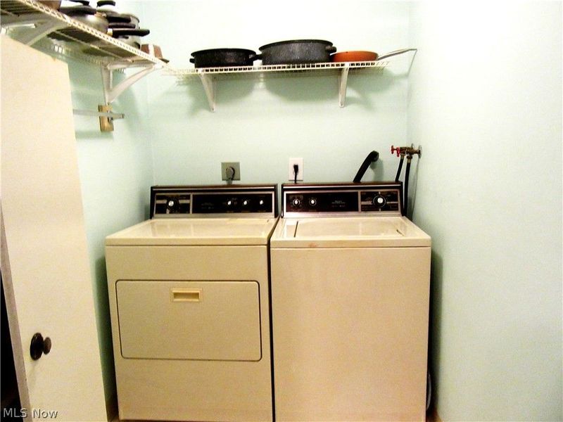 9660 Cove Drive , Unit F19, North Royalton, OH 44133 Photo 12