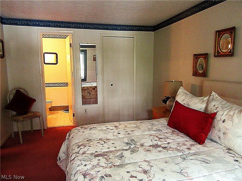 9660 Cove Drive , Unit F19, North Royalton, OH 44133 Photo 18