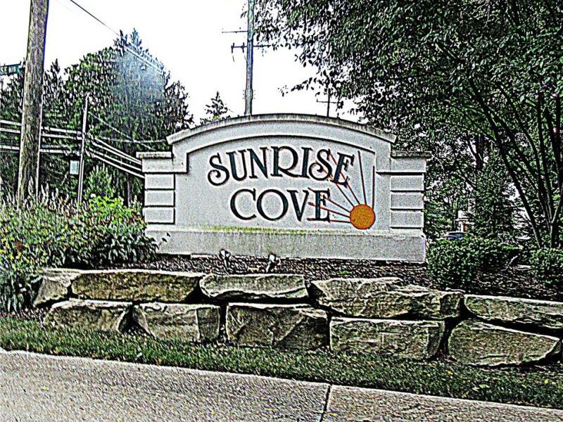 9660 Cove Drive , Unit F19, North Royalton, OH 44133 Photo 2