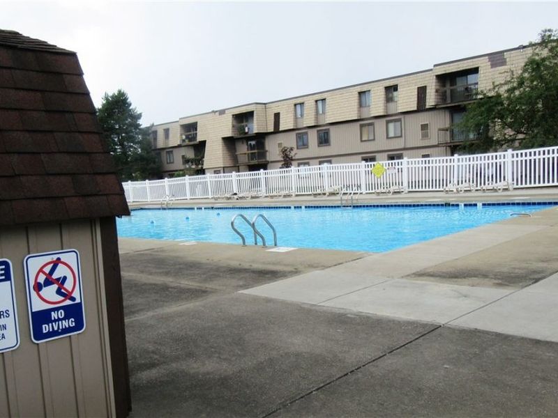 9660 Cove Drive , Unit F19, North Royalton, OH 44133 Photo 23