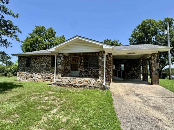 1 Moss Street, Oxford, AR 72565