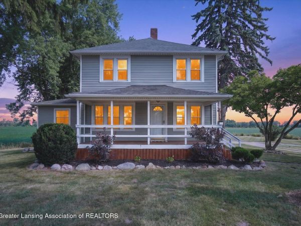 2637 M-21 , St. Johns, MI 48879