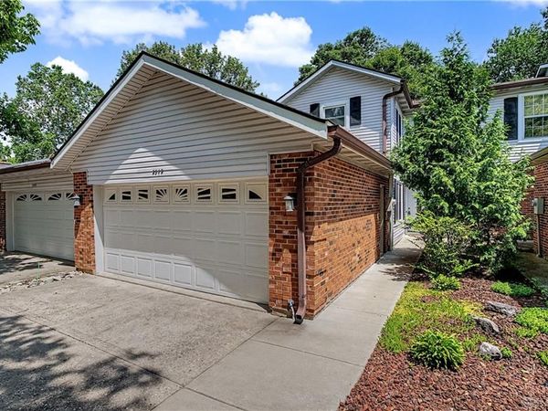 2542 Valais Court, Sugarcreek Township, OH 45458