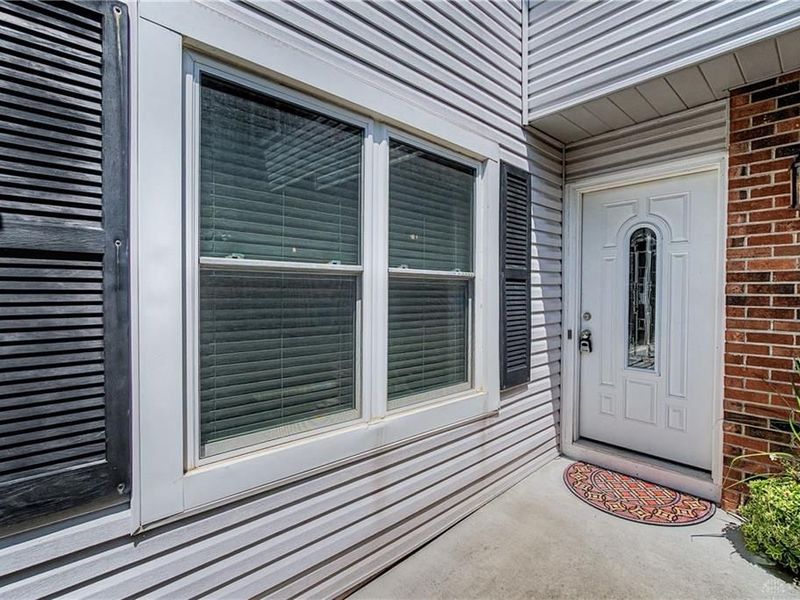 2542 Valais Court, Sugarcreek Township, OH 45458 Photo 6