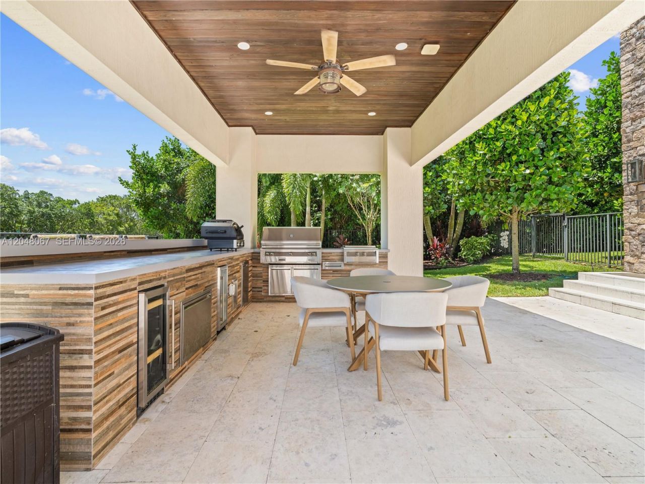 3724 Pine Lake Dr, Weston, FL 33332 Photo