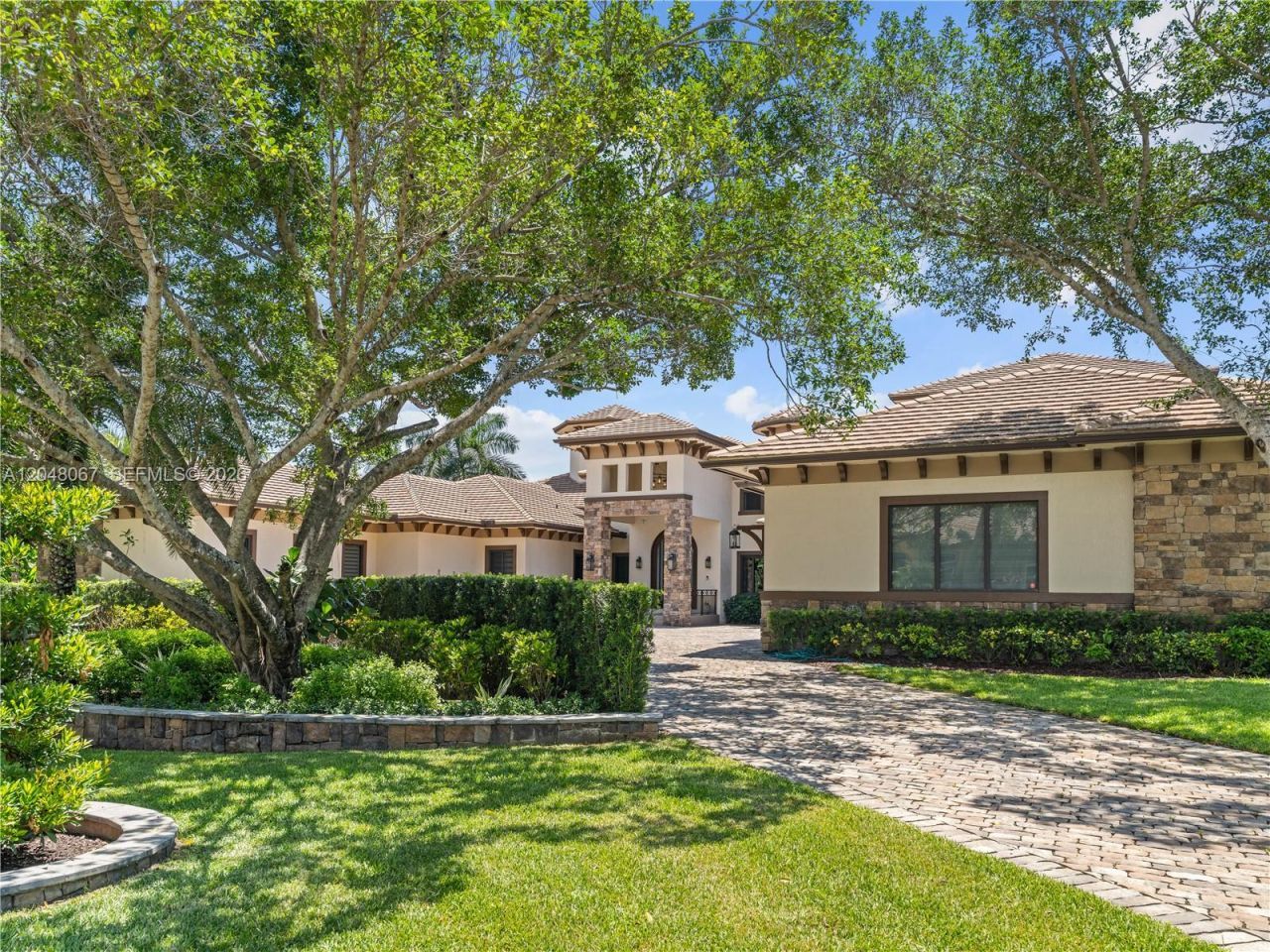 3724 Pine Lake Dr, Weston, FL 33332 Photo