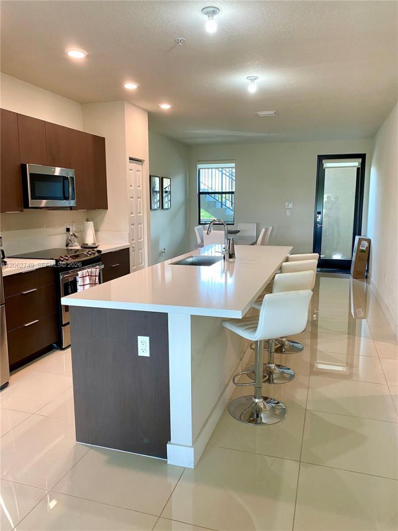7805 NW 104th Ave, Unit 25, Doral, FL 33178 Photo