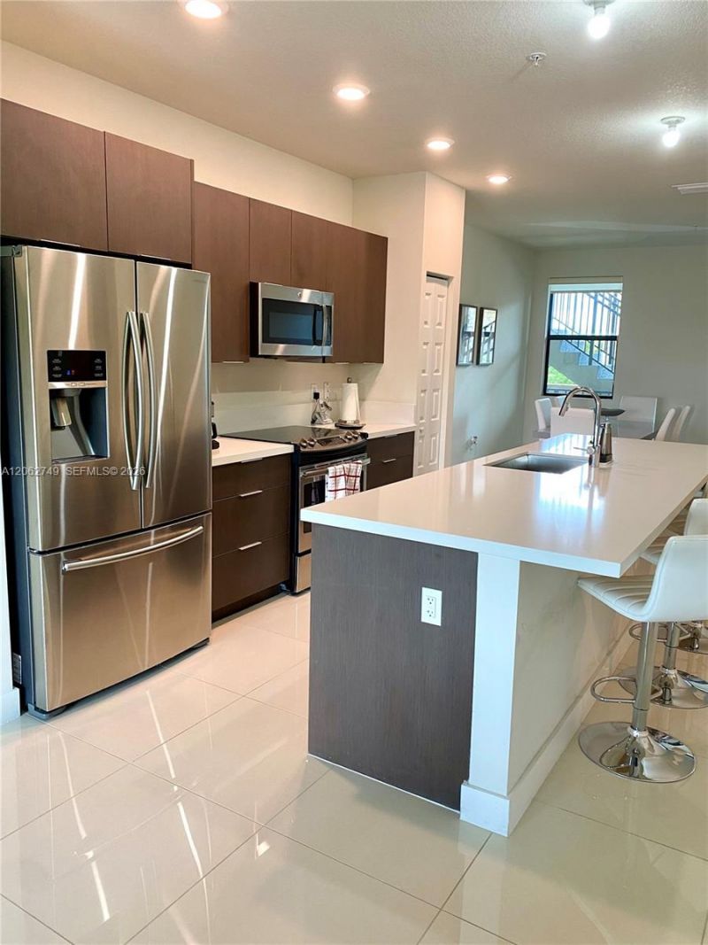 7805 NW 104th Ave, Unit 25, Doral, FL 33178 Photo