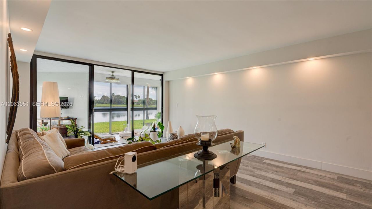 16325 Golf Club Rd , Unit 101, Weston, FL 33326 Photo