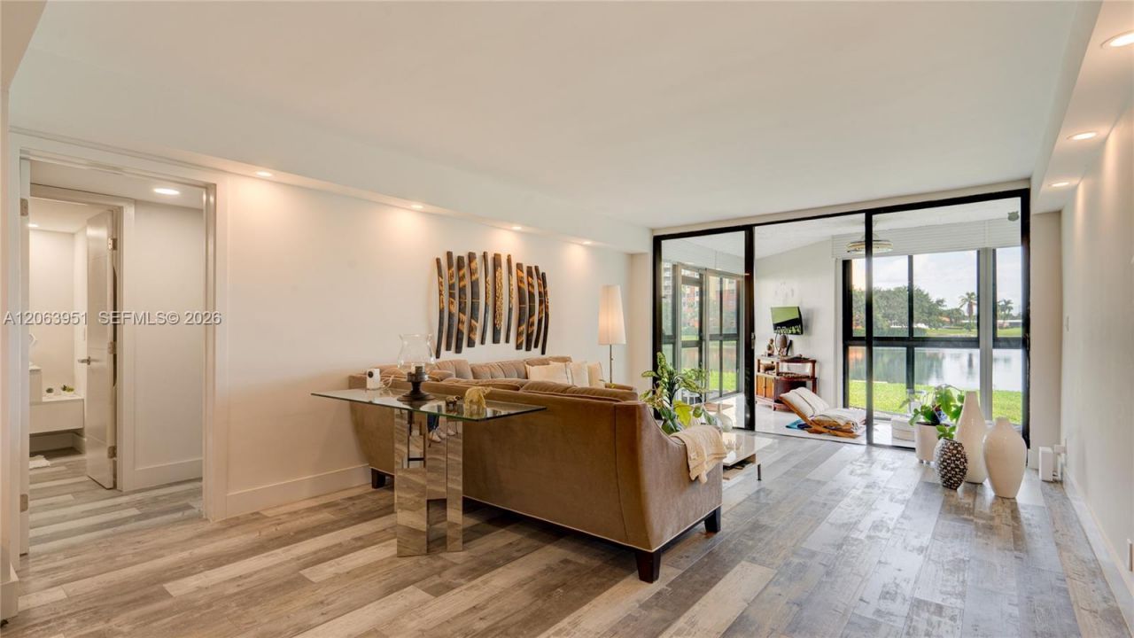 16325 Golf Club Rd , Unit 101, Weston, FL 33326 Photo
