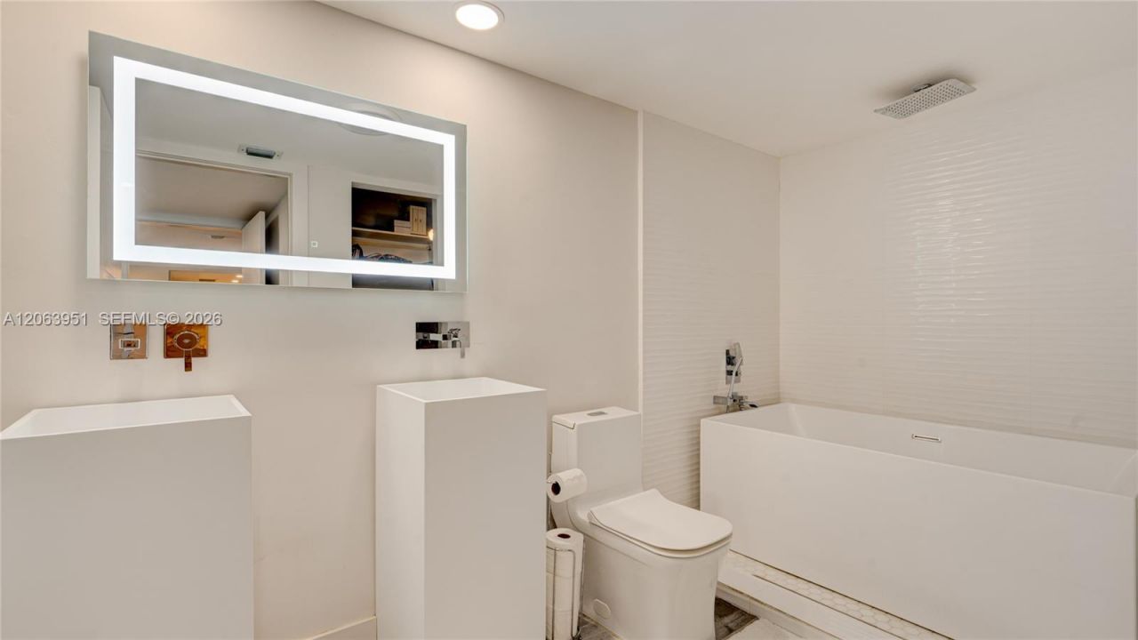 16325 Golf Club Rd , Unit 101, Weston, FL 33326 Photo