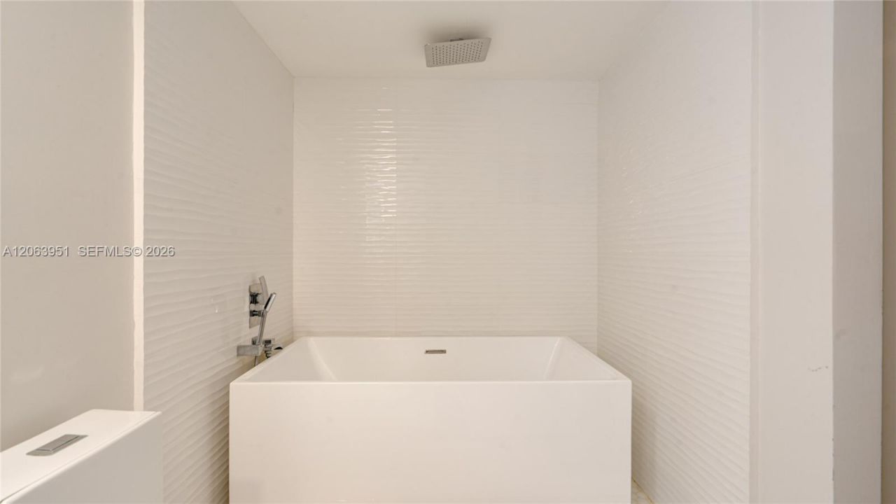 16325 Golf Club Rd , Unit 101, Weston, FL 33326 Photo