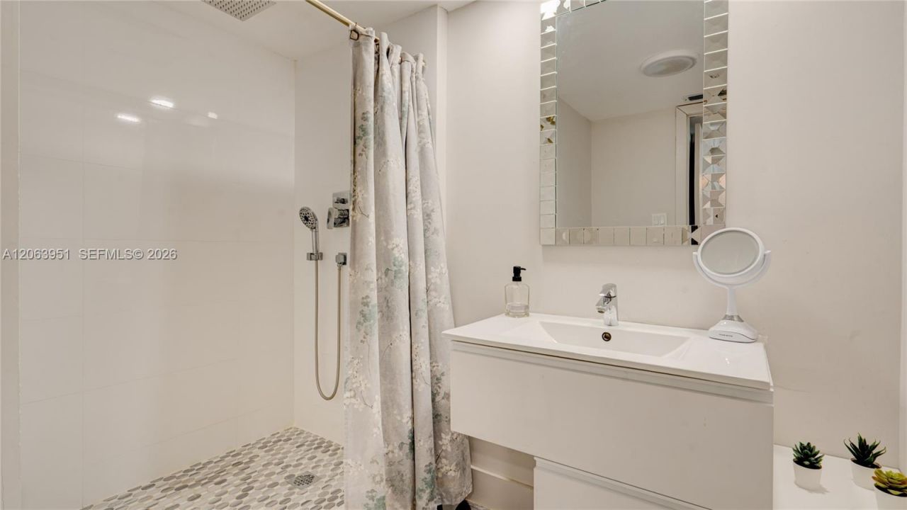 16325 Golf Club Rd , Unit 101, Weston, FL 33326 Photo