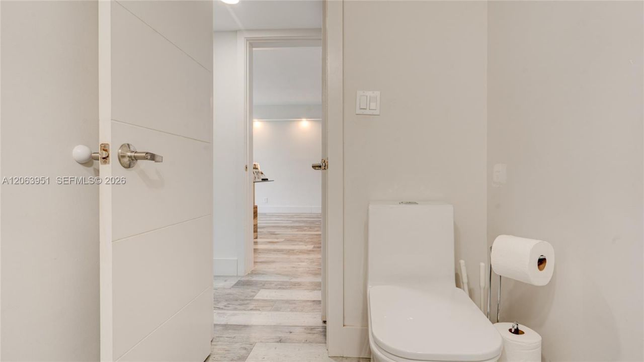 16325 Golf Club Rd , Unit 101, Weston, FL 33326 Photo