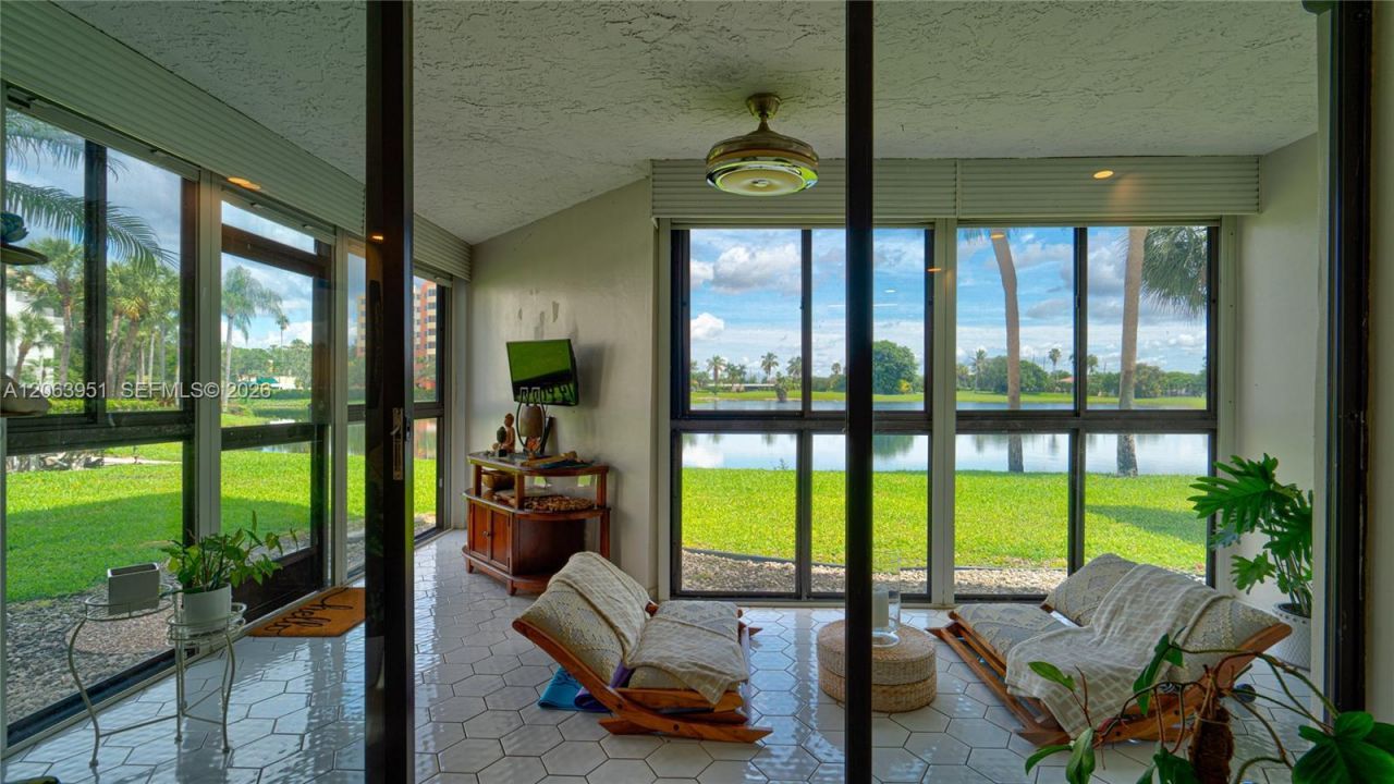 16325 Golf Club Rd , Unit 101, Weston, FL 33326 Photo