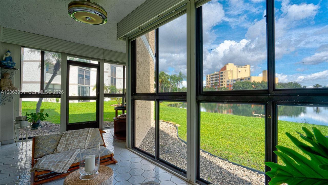 16325 Golf Club Rd , Unit 101, Weston, FL 33326 Photo
