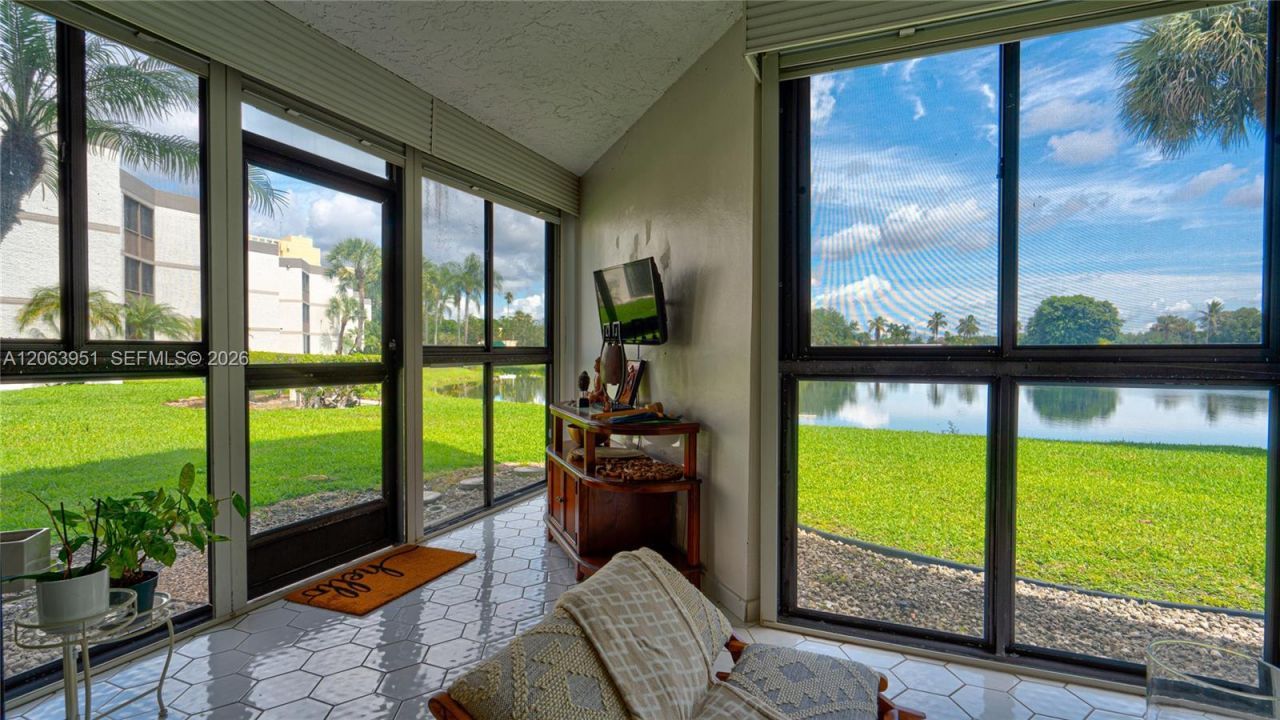 16325 Golf Club Rd , Unit 101, Weston, FL 33326 Photo