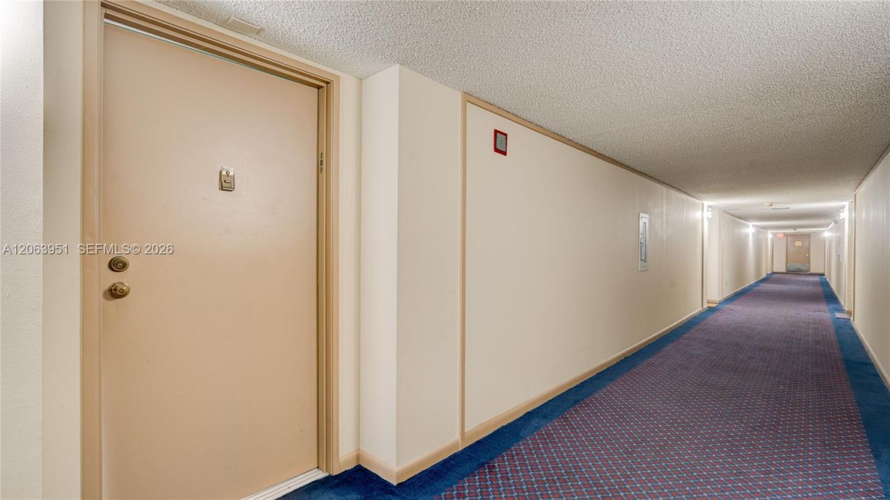 16325 Golf Club Rd , Unit 101, Weston, FL 33326 Photo