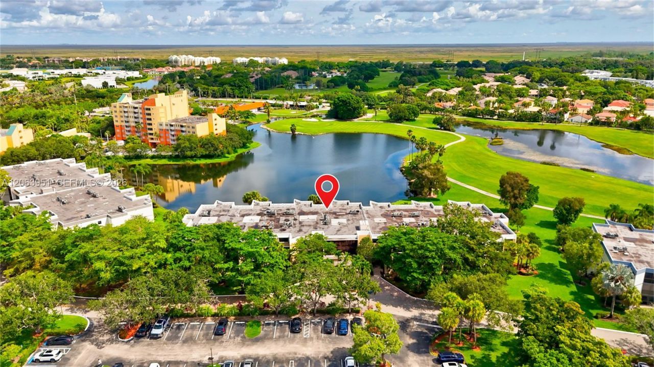 16325 Golf Club Rd , Unit 101, Weston, FL 33326 Photo