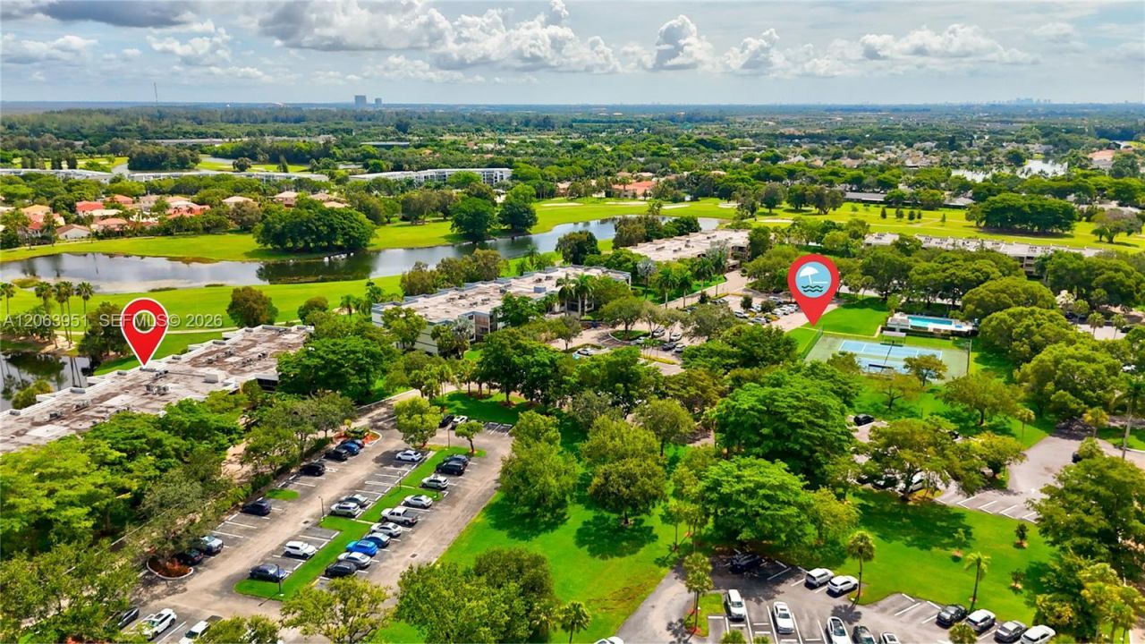 16325 Golf Club Rd , Unit 101, Weston, FL 33326 Photo