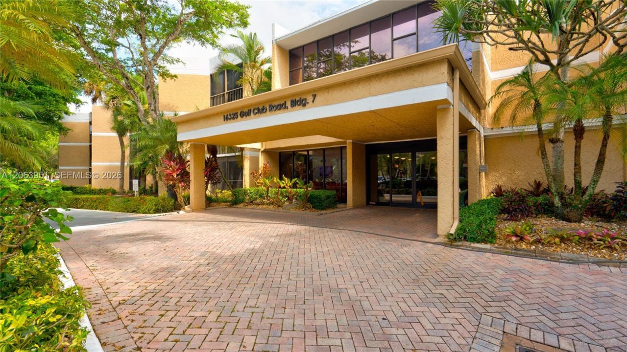 16325 Golf Club Rd , Unit 101, Weston, FL 33326 Photo