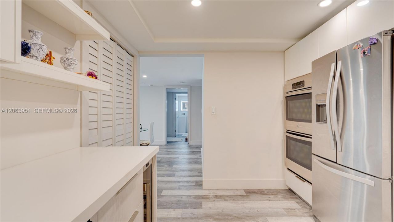 16325 Golf Club Rd , Unit 101, Weston, FL 33326 Photo