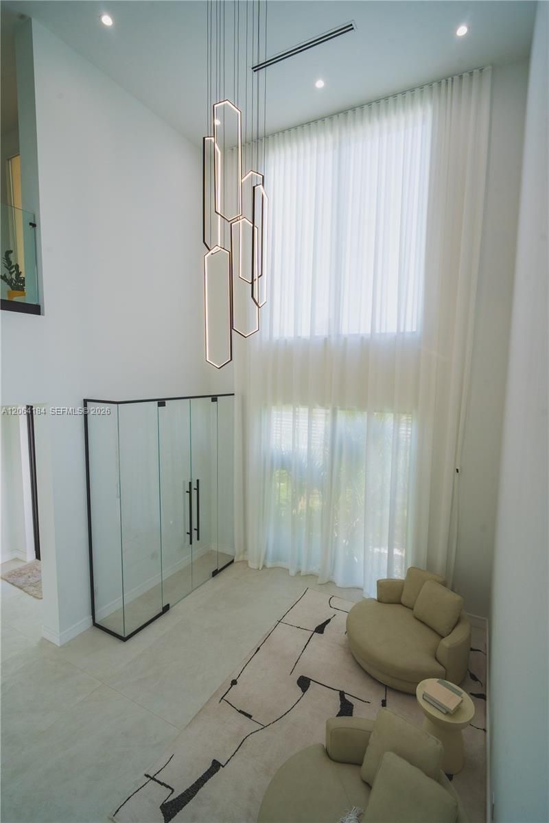 9330 SW 34th St, Miami, FL 33165 Photo