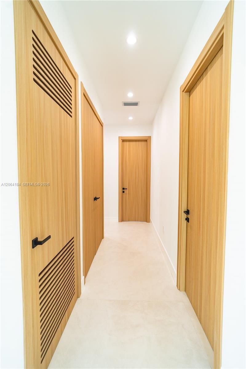 9330 SW 34th St, Miami, FL 33165 Photo