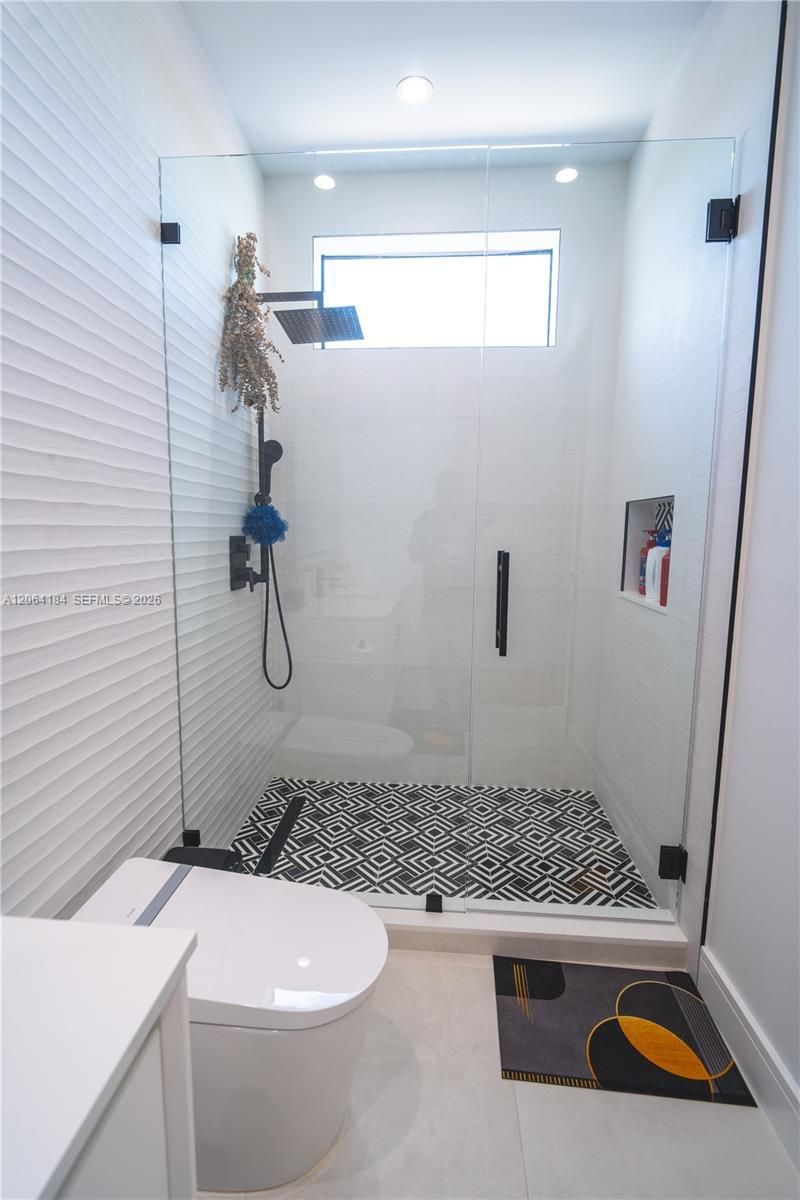9330 SW 34th St, Miami, FL 33165 Photo