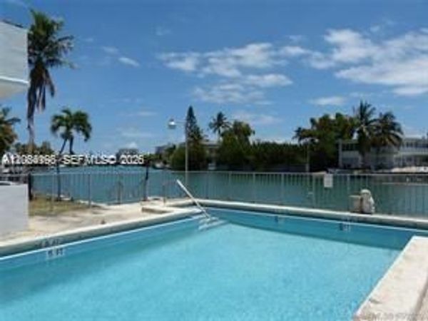 200 S Shore Dr , Unit 7, Miami Beach, FL 33141