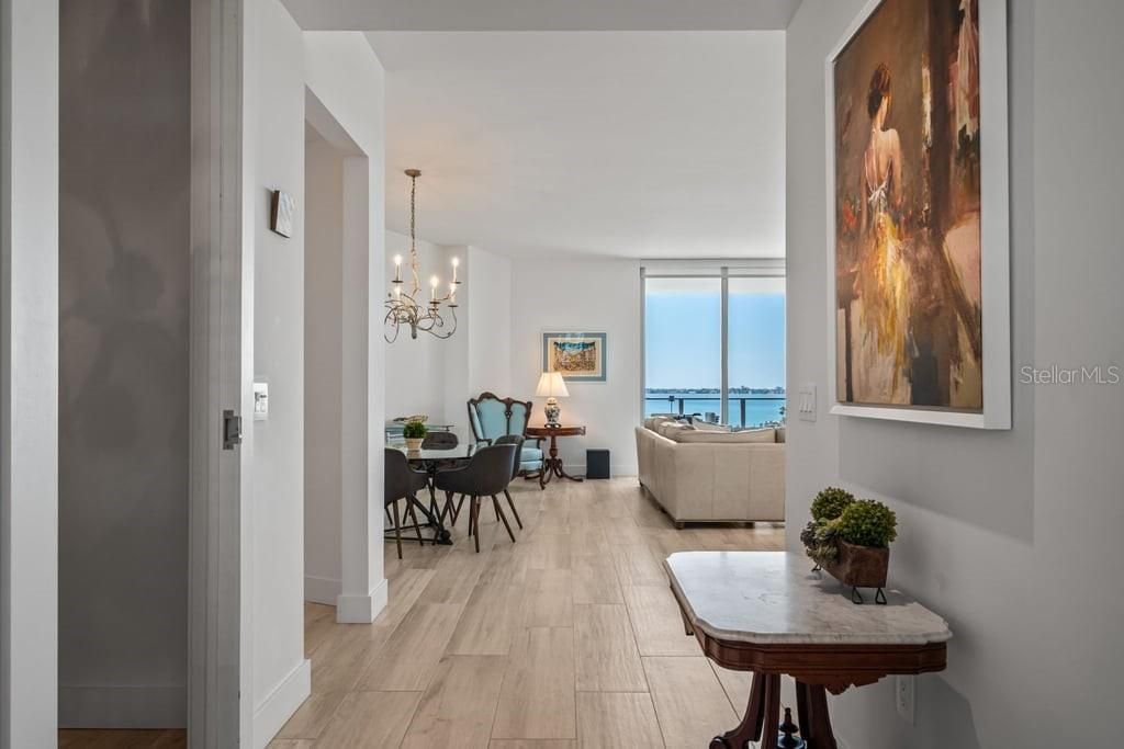 1155 N Gulfstream Avenue, Unit 802, Sarasota, FL 34236 Photo