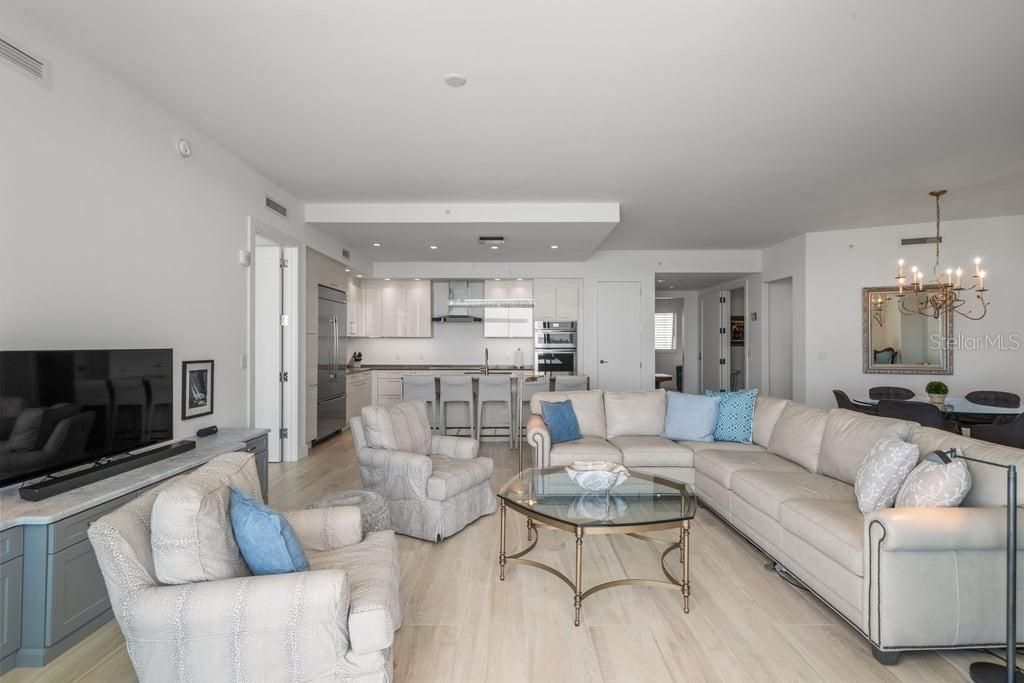 1155 N Gulfstream Avenue, Unit 802, Sarasota, FL 34236 Photo
