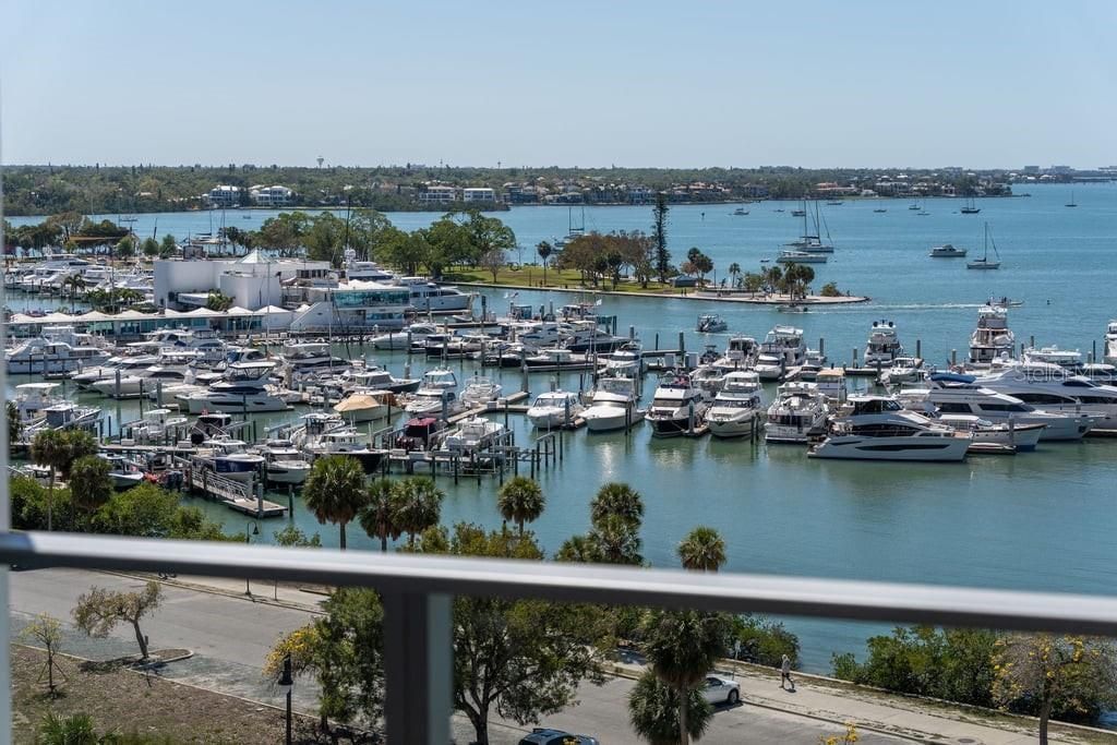 1155 N Gulfstream Avenue, Unit 802, Sarasota, FL 34236 Photo