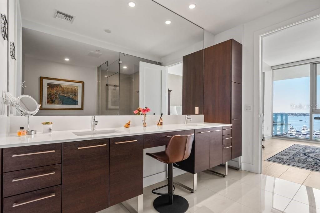 1155 N Gulfstream Avenue, Unit 802, Sarasota, FL 34236 Photo