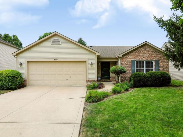 8546 Smithfield Lane , Indianapolis, IN 46237