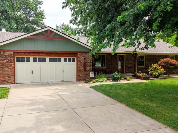 4233 W Fairview Road , Greenwood, IN 46142