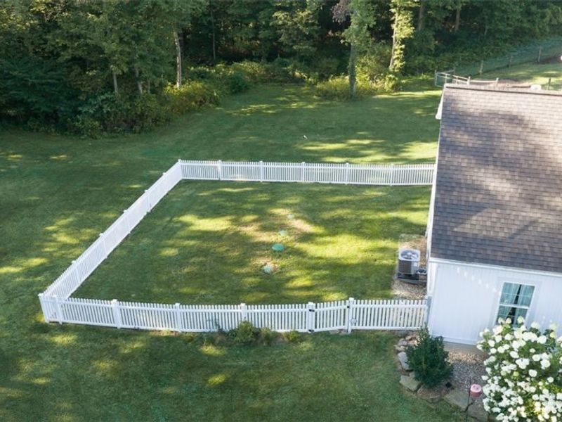 25601 Ridge Road , East Rochester, OH 44625 Photo 5