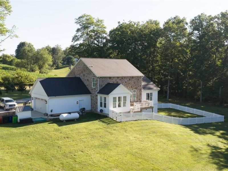 25601 Ridge Road, East Rochester, OH 44625 Photo 9