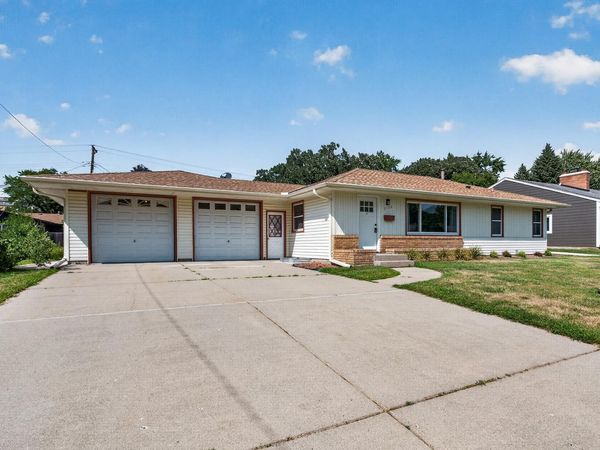 2124 Dixon Drive, Bloomington, MN 55431