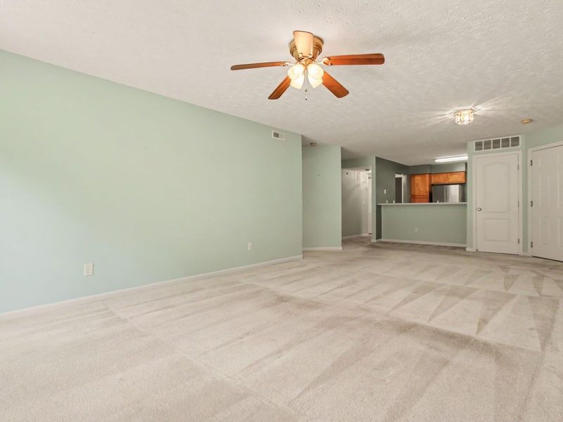1620 Ashley Court, Unit 102, Florence, KY 41042 Photo 2