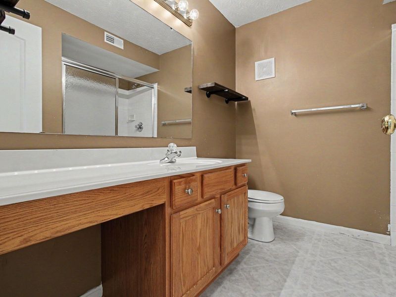 1620 Ashley Court, Unit 102, Florence, KY 41042 Photo 8