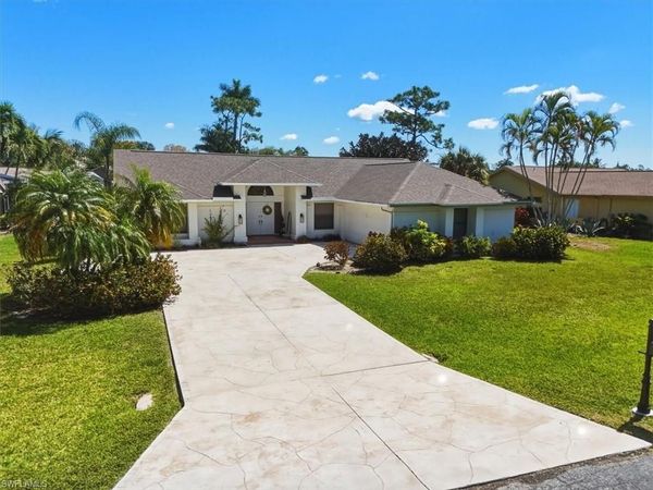 3852 Essex PL, BONITA SPRINGS, FL 34134