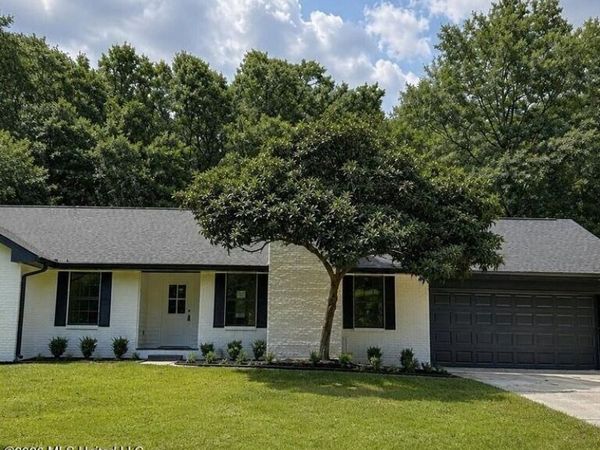 5615 Ahekolo Circle, Diamondhead, MS 39525