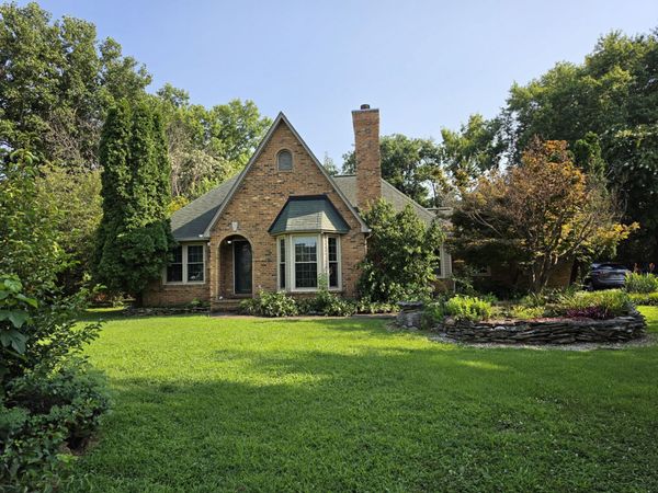 8432 Stewarts Bend Dr, Murfreesboro, TN 37129