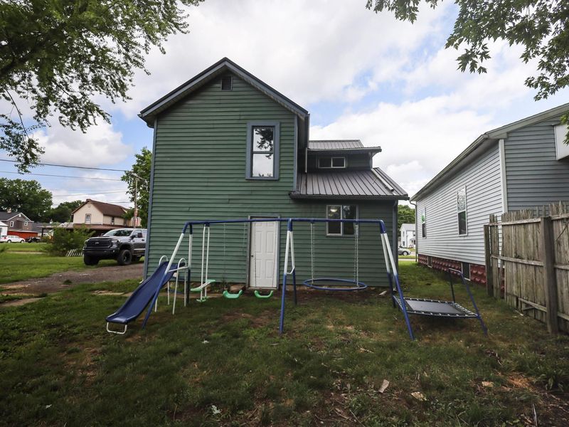 539 E State Street , Newcomerstown, OH 43832 Photo 8