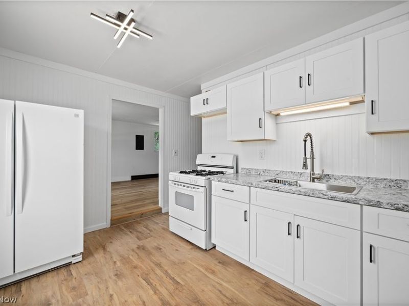 2905 Riverview Lane, Lorain, OH 44055 Photo 7