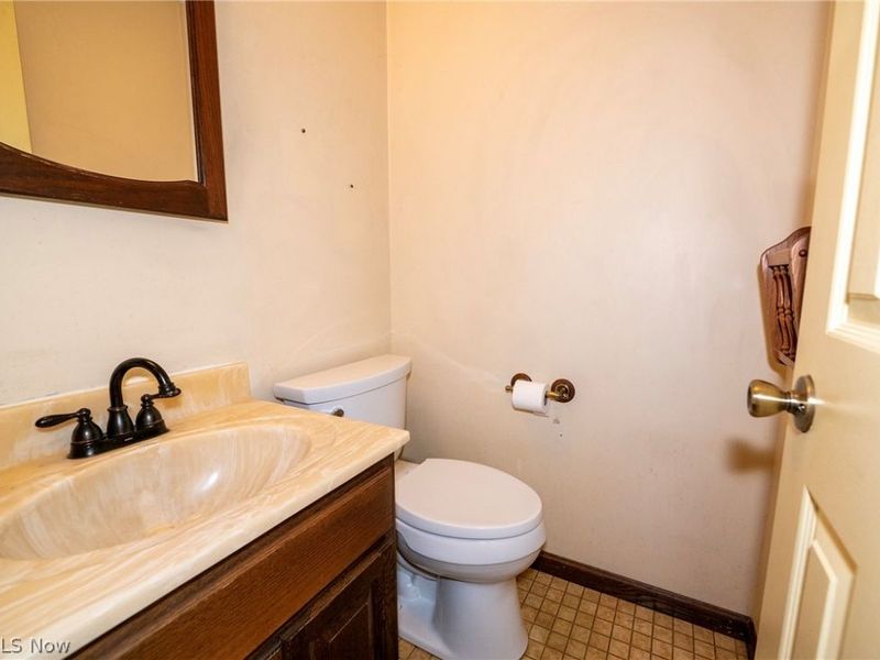 241 Kent Circle NE, New Philadelphia, OH 44663 Photo 16